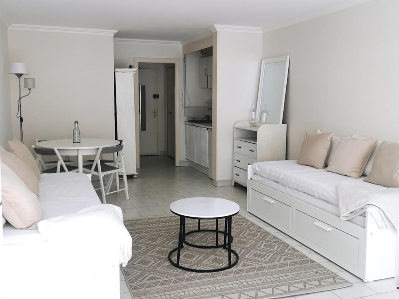 Terrasse A 30m Des Plages Apartment *